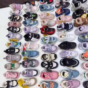 3.98 Dollars ZHX024 Stock Size 15-26 Winter Baby Running Unisex Toddler Kids Walking Style Shoes With Fur Inside