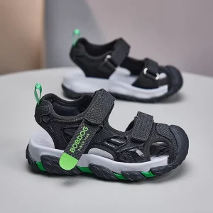 Anti Slip Outdoor Sandal for Kids Safety Toe Sandals Shoes with Flat Feature