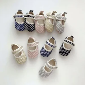 Autumn Baby Shoes Soft Bottom Boys Girls Shoes Fashionable Infant Walking Shoes