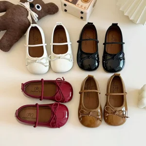 Autumn New Korean Edition Girls’ Small Leather Shoes Soft Soled Princess Shoes Single Shoes