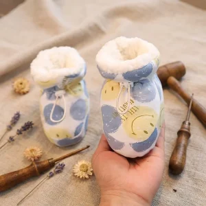 Autumn and Winter Soft Soled Baby Shoes Winter 0 1 Year Old Baby Walking Shoes Cotton Shoes Warm Shoes and Socks Thick