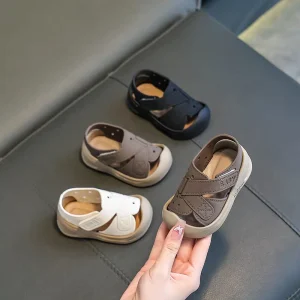 Explosions Baby Toddler Shoes Children’s Cute Cartoon Pattern Anti-Collision Toe Outer Wear for Flanging Sandals Infants