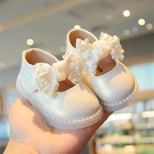 Beautiful Soft Rubber One Year Baby Leather Girls Casual Shoes