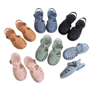 Boys Girls Hollow Sandals Indoor and Outdoor Soft Bottom Hole Beach Shoes Summer Princess Jelly Shoes Sandals