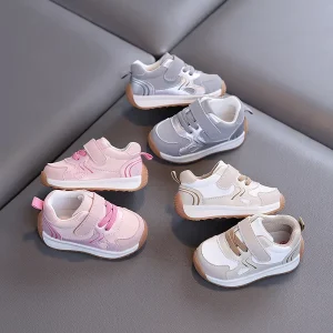 Boys’ Outdoor Sports Shoes Lightweight and Breathable Casual Shoes Comfortable for Everyday Wear