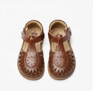 Breathable Brown Leather Closed Toe Sandals for Kids Lightweight Hollow Out Summer School Girls Shoes Anti Slip Flat Design