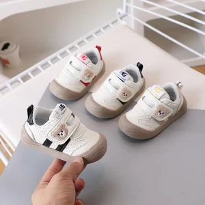 Cartoon Bear Design Children’s Walking Shoes Rubber Sole Anti-Slip Kids Sneakers Lightweight Casual Shoes for Boys and Girls