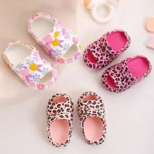 Casual Summer Kids EVA Printed Garden Clogs Boys Decorative Flat Design with Anti-Slip Insole Removable Cartoon Series Print