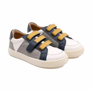 Casual Trendy Barefoot Kids Shoes Breathable Lace-Up and Slip-On Styles for Walking