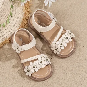 Charming Girls Sandals With Floral Decoration and Braided Straps for Summer Beach Wear Kid Shoes