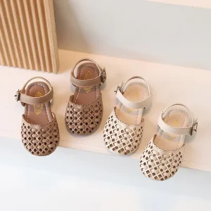 Chaussures Pour Enfants Summer Children Hollow Design Princess Shoes Anti Kick Soft Sole Leather Girl Sandals Kids Sandals