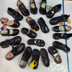 Children’s Black School Shoes Fashionable and Comfortable Children’s Leather Shoes Mixed Stock