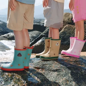 Children’s Rain Boots Waterproof and Anti Slip Dirt proof Lightweight Water Shoes for Boys Girls Durable Outdoor Rubber Boots