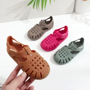 Children’s Sandals Spring Summer Boys and Girls Soft Sole Perforating Shoes Flat Jelly Shoes Baby Walking Shoes