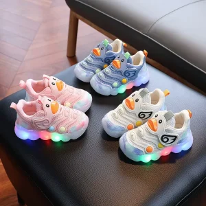 Children’s Spring and Autumn LED Luminous Shoes Preschoolers Cartoon Sports Shoes Soft Soled Running Shoes for Boys and Girls