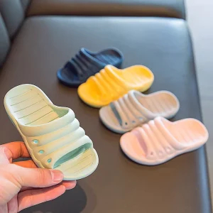 Children’s Summer Slippers for Casual Kids Solid Color Indoor Home Wear Bath Slippers for Boys and Girls Slipper