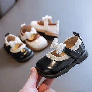 China Beautiful Leather Shoes for Kids