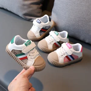 Classical Style Kids School Shoes Designer Black Sneakers for Boys Custom Sport Style Children Shoes Girl Fashion