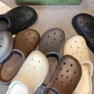 Custom Nurse Rubber Anti Slippery Men Original Women Classic Clogs Shoes Sandals for Women Men Kids