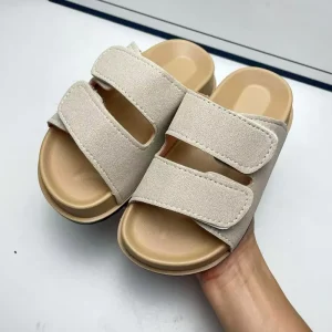 Custom Pvc Outsole Suede Slip on Winter Baby Boy Beach Slippers Shoes with Injected Lining