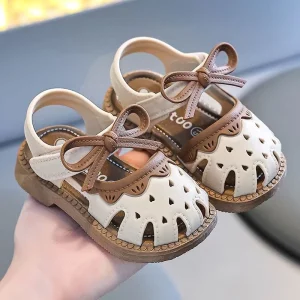 Cute Bear Baby Breathable Light Sandals Fashionable Flat Shoes for Summer Slipper Closure EVA Squeaky Outdoor Toddler