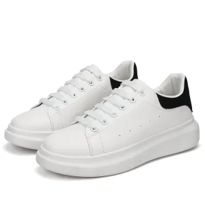 Designer Men Shoes Trend Black Sneakers Men Casual Walking Shoes Style Plain Classic White Shoes