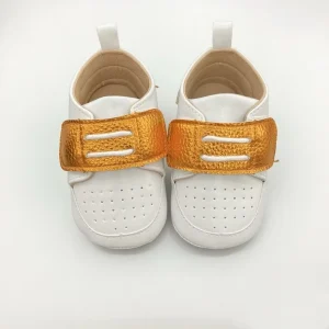 FS Factory Soft Soled White Baby Prewalker Shoes Light Toddler Walking Shoes for Newborns 0 12 Months New PU Baby
