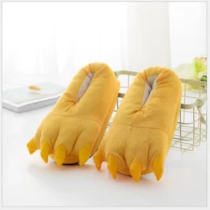Fashionable Cute Indoor Winter Plush Slippers Warm House Shoes with Animal Design Plastic Outsole for All Seasons