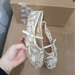 Flat New Summer Fashion Single Shoes Designer Shoes Woman Retro Style Inlaid Lace Embroidery Mesh Ballet Shoes