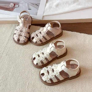Girls’ Baotou Sandals Summer New Middle and Small Children’s Pearl Flower Princess Shoes Soft Soled Kids Beach Shoes