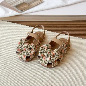 Girls Floral Cutout Closed Toe Sandals Sweet Forest Style Princess Shoes Soft Sole Non Slip Beach Shoes