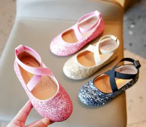 Girls’ Korean Edition Crystal Fashion Bean Dance Shoes Little Princess Student Performance Shoes for Autumn and Summer
