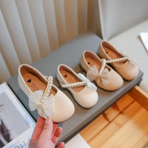 Girls Leather Shoes Summer New Style White Pearl Little Girl Baby Soft Soled Anti Slip Stylish Children’s Princess Loafers