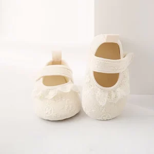 Girls’ Shoes Spring and Summer Newborn Baby Lace Princess Shoes Non slip Soft Bottom Indoor Infant Shoe
