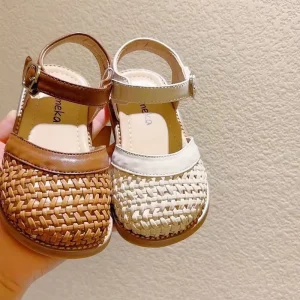 Girls’ White Woven Bag Head Hollow Buckle Children’s Summer Shoes