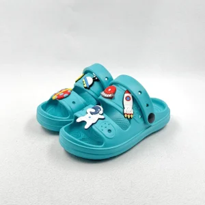 High Quality Boys Sandals Kids Beach Shoes Nonslip Lightweight Summer Spring Autumn Rubber EVA Upper Hasps Closure