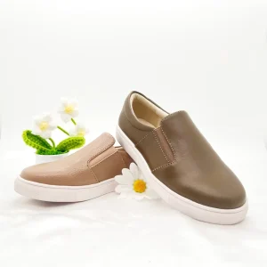 High Quality Classic Leisure Kids Loafers Leather Sneakers for Spring Season