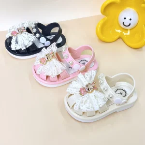 High Quality Lightweight Slip Resistant Girls Sandals Fashion Simple Style Outdoor Closed Toe Sandals for Kids