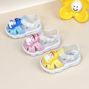 High Quality Lightweight Slip Resistant Girls Sandals Simple Style Outdoor Closed Toe Sandals for Kids