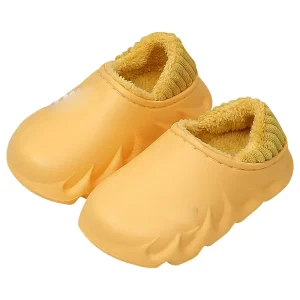 High Quality Lightweight Warm Winter Plush Slippers for Kids Anti Slip and Breathable Waterproof