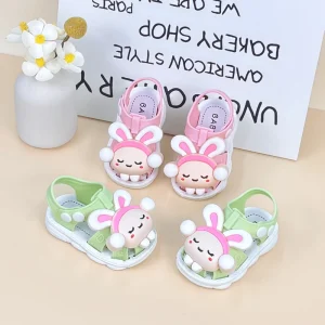 High Quality Lightweight slip Resistant Girls Sandals Cartoon Doll Cute Closed Toe Sandals for Kids