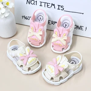 High Quality Lightweight slip Resistant Girls Sandals Cute Simple Style Outdoor Closed Toe Sandals for Kids