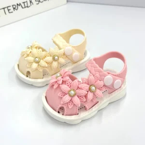 High Quality Lightweight slip Resistant Girls Sandals Fashion Simple Style Indoor Outdoor Closed Toe Sandals for Kids