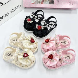 High Quality Lightweight slip Resistant Girls Sandals Fashion Simple Style Outdoor Closed Toe Sandals for Kids