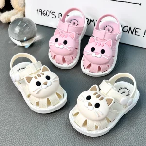 High Quality Lightweight slip Resistant Girls Sandals Fashion Style Indoor Outdoor Closed Toe Sandals for Kids