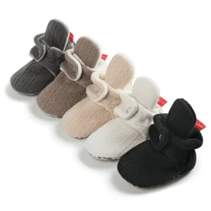Indoor Winter Baby Socks Shoes Buttons Knitting Cotton Soft Sole Infant Crib Shoes Knit Baby Booties