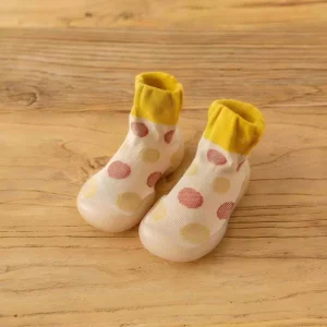 Infant First Walking Shoes Anti Slip Rubber Sole Skin Friendly Material Simple Classic Design for Toddlers