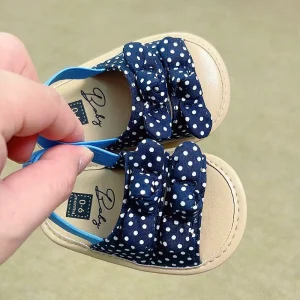 Infant Girls’ Spring & Summer Bow Sandals Soft Soled & Non Slip Flat Toddler Shoes for 0 1 Years Non Falling Baby Shoes