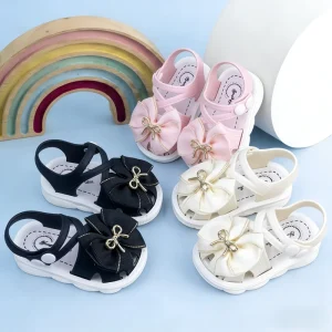 Infant and Toddler Wear-Resistant Soft-Soled First-Walker Buckle Closure Sandals Summer Closed-Toe Shoes for Girls