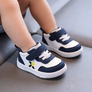 Kids’ Casual Shoes Spring and Autumn Boys’ Casual Sneakers Lightweight and Soft for Everyday School Wear